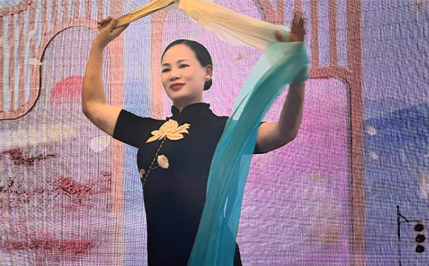 恰好轻体“我即未来” 2024 新品发布会 | 精彩回顾(图2) 恰好轻体“我即未来” 2024 新品发布会 | 精彩回顾(图2)